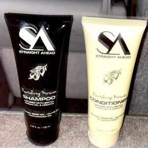 Straight Ahead Shampoo and Conditioner Set